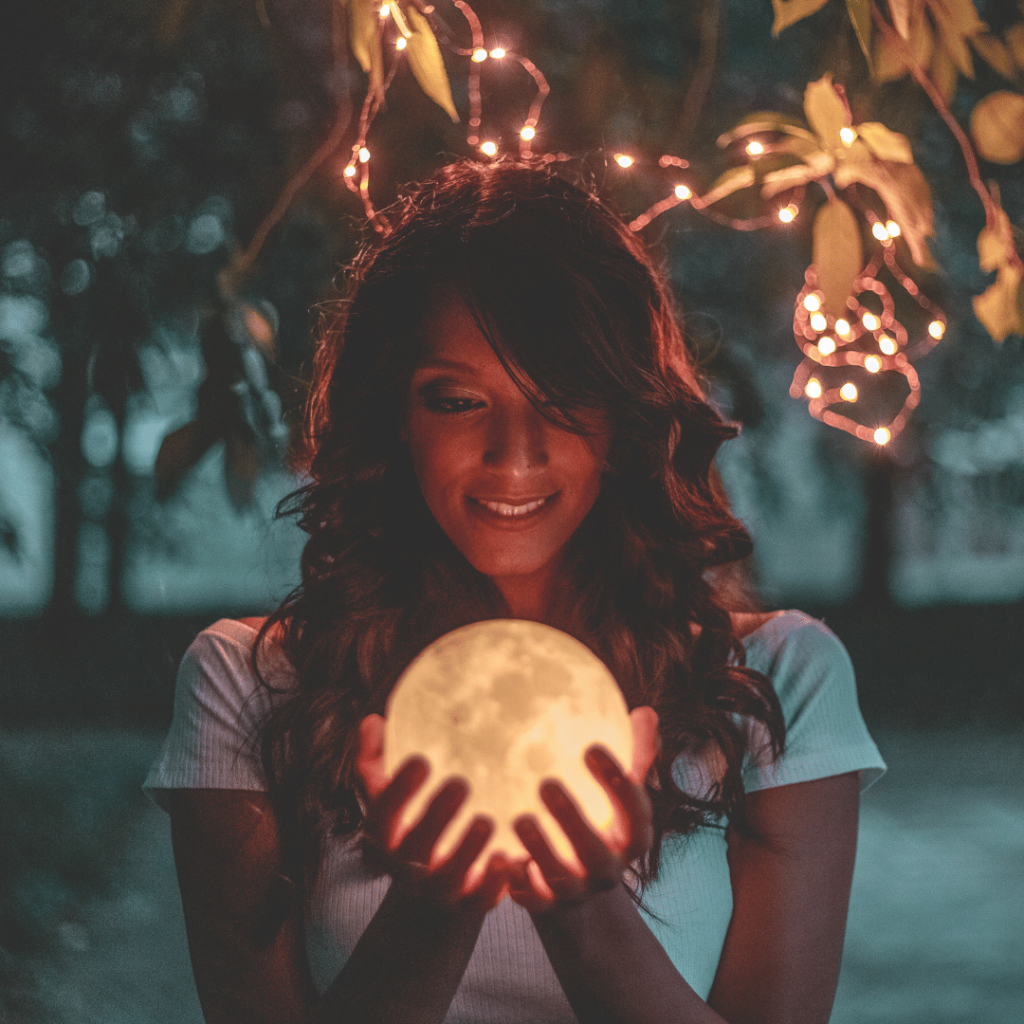 La lune, un astre puissant et mystique. | Sophie Vitali