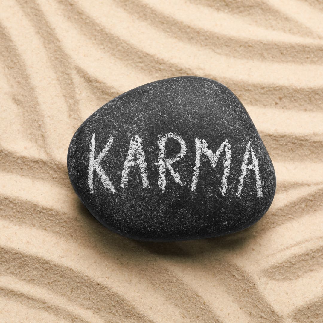Quelle différence y a-t-il entre le Karma et le Dharma ?